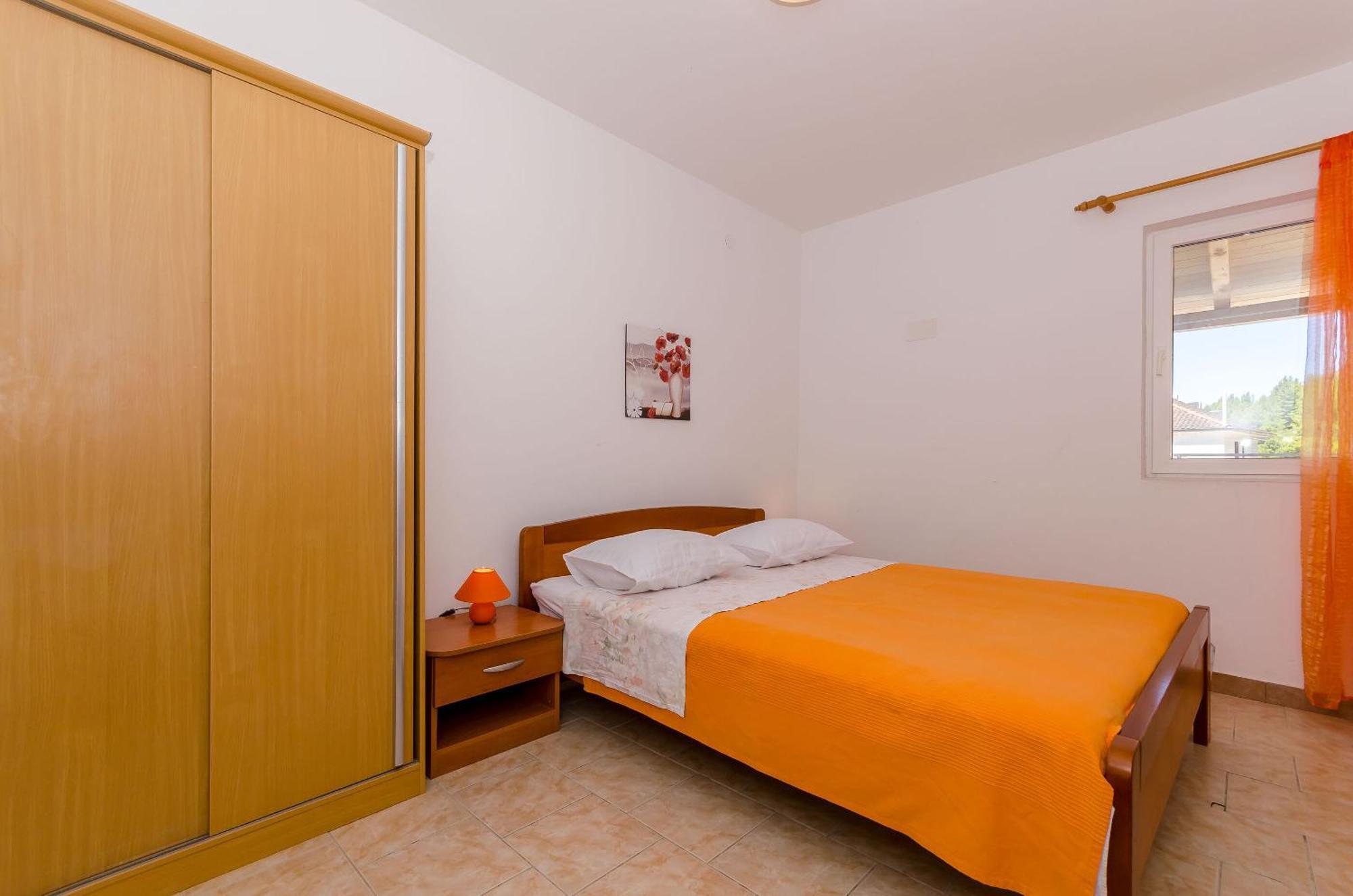 Apartments Helena Ivan Dolac Buitenkant foto