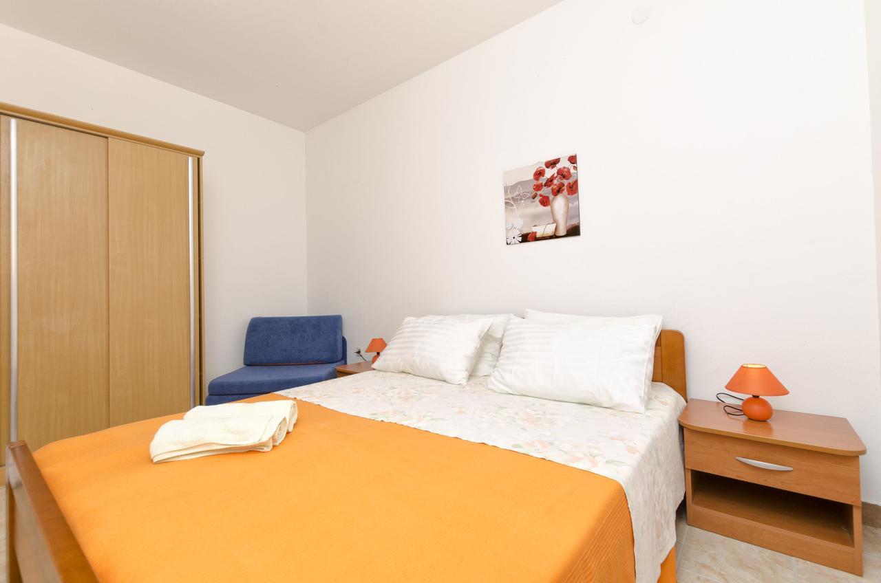 Apartments Helena Ivan Dolac Buitenkant foto