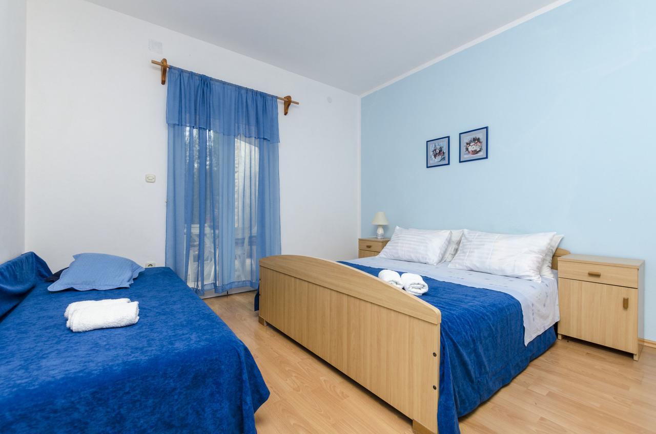 Apartments Helena Ivan Dolac Buitenkant foto