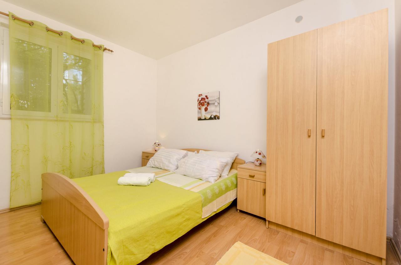Apartments Helena Ivan Dolac Buitenkant foto